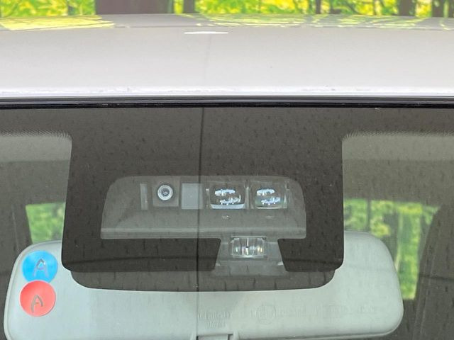 �y�X�Y�L �Z�[�t�e�B�T�|�[�g�z���s���ɑO���̎ԗ�����F�����A�Փ˂������Ȏ��͌x��ƃu���[�L�ŏՓˉ���Ɣ�Q�y�����A�V�X�g�B�����S�Ƀh���C�u�����y���݂��������܂��B