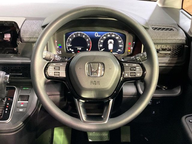 �y�����v�����X�e�A�����O�z�㎿�Ȋv���g�p���邱�ƂŁA��ɂ����������݂ƂĂ��^�]���₷���n���h���ł���