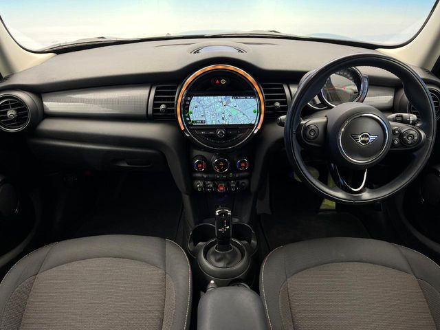 �A���ԃO���[�v���݌ɐ���2,000��!�S���̌n��X���烁�[�J�[�E�Ԏ��킸���Љ�o����̂ŁA���Ȃ��Ƀs�b�^���̂��Ԃ�������͂��ł���܂��͂��₢���킹��������