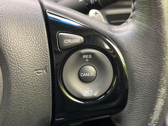 �y�N���[�Y�R���g���[���z�������H�����N���N���s�B�A�N�Z���𗣂��Ă���葬�x�ő��s���ł��A�������^�]���̕��S���y��!�����E�������ȒP�ȃX�C�b�`����Œ����ł��܂��B