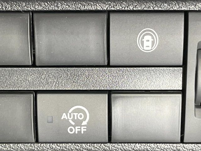 �y�A�C�h�����O�X�g�b�v�z�ԐM����a�؂Œ�Ԃ����ۂɃG���W�����~���A���ʂȔR���̏����}���܂��B�R��������ی�ɂȂ���@�\��G���W���̓u���[�L�𗣂��΍Ďn�����܂��B