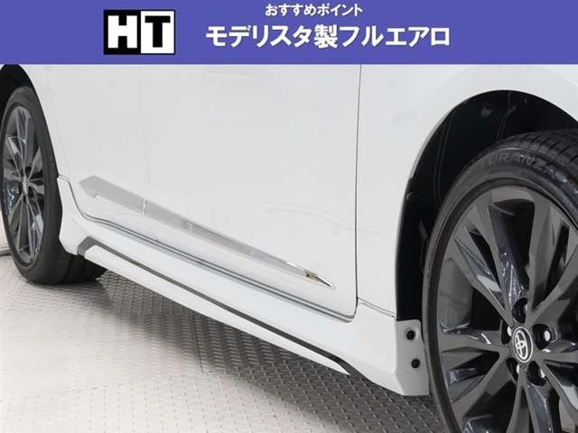 カローラツーリング1.8 ハイブリッド W×B