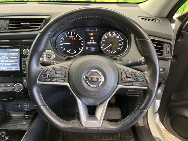 �y�����v�����X�e�A�����O�z�㎿�Ȋv���g�p���邱�ƂŁA��ɂ����������݂ƂĂ��^�]���₷���n���h���ł���