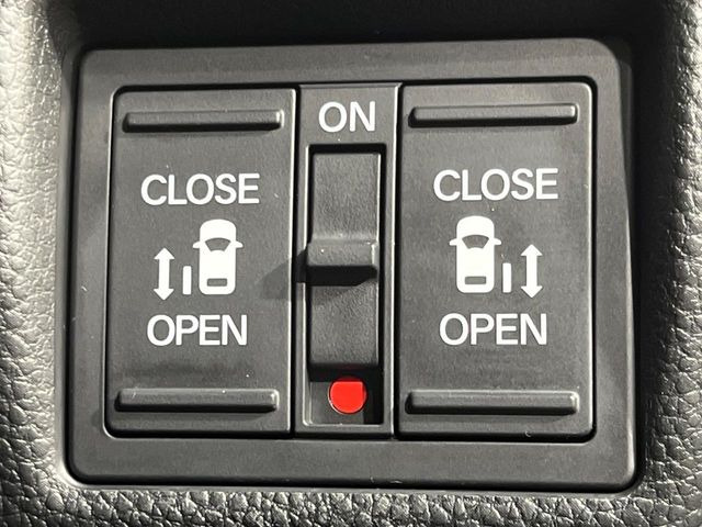 �y�����p���[�X���C�h�h�A�z�X�}�[�g�L�[��^�]�Ȃ̃X�C�b�`�Ō�ȗ����X���C�h�h�A�̊J���\���d��������͂����ăh�A���J����K�v�������A�����Ȃ��q�l�ł��ȒP�ɊJ���߂ł����K�ł���