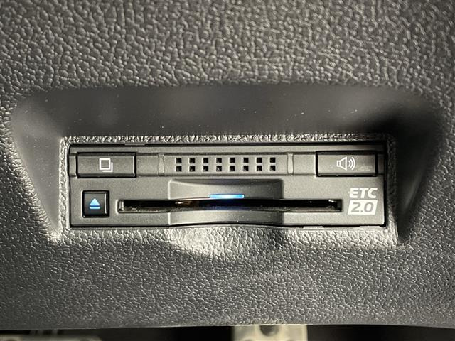 プリウスPHV1.8 S ナビパッケージ GR スポーツ