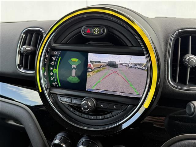 ミニクロスオーバークーパー D オール4 コーンウォール エディション 4WD