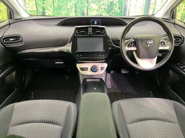 プリウス1.8 S セーフティ プラス