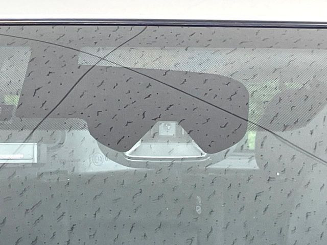 �y�C���e���W�F���g�G�}�[�W�F���V�[�u���[�L�z�t�����g�J�����őO���̎ԗ�����s�҂����m�B�Փ˂������Ȏ��͏Փ˔�Q�y���u���[�L���쓮�A�Փˉ�����T�|�[�g�B�����S�Ƀh���C�u�����y���݂��������܂��B