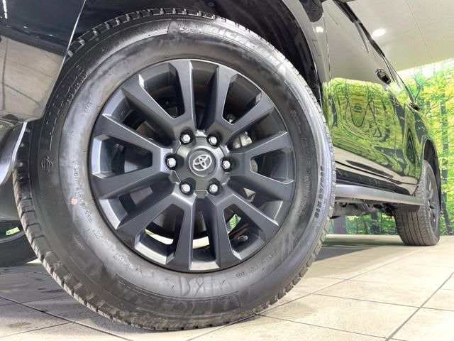 �y����18�C���`�A���~�z�C�[���z�O�ςɃ}�b�`���������A���~�z�C�[���𑕒����Ă���܂��B�e��ЊO�A���~�z�C�[����A�X�^�b�h���X�^�C�����戵�����Ă���܂��B���񂲑��k����������