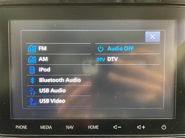 アウトランダーPHEV2.4 G プラスパッケージ 4WD