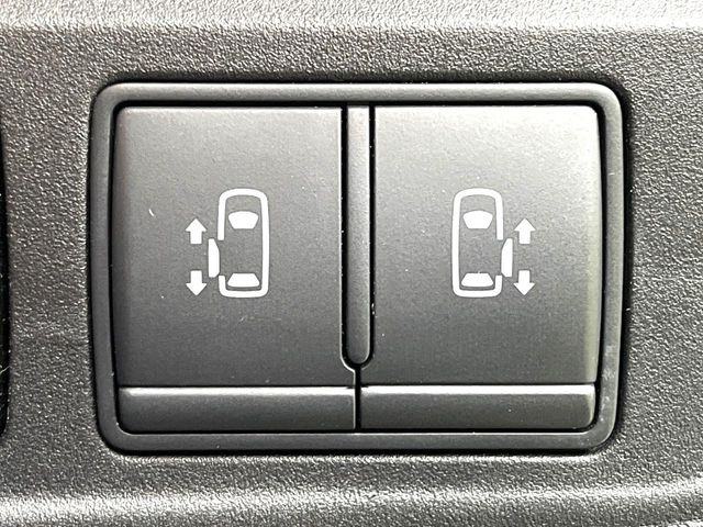 �y�����p���[�X���C�h�h�A�z�X�}�[�g�L�[��^�]�Ȃ̃X�C�b�`�Ō�ȗ����X���C�h�h�A�̊J���\���d��������͂����ăh�A���J����K�v�������A�����Ȃ��q�l�ł��ȒP�ɊJ���߂ł����K�ł���