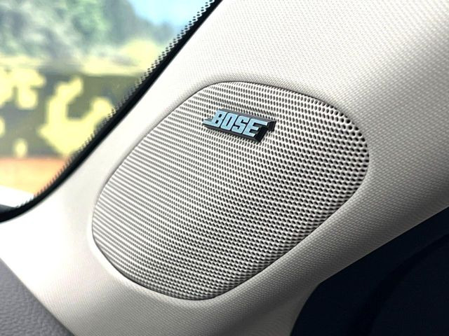 �yBOSE�T�E���h�V�X�e���z�[���̃i�r�@�\�͂������A���x�ȃ`���[�j���O�\�͂����ڂ���Ă���A�������ȉ��y�����y���݂��������܂���