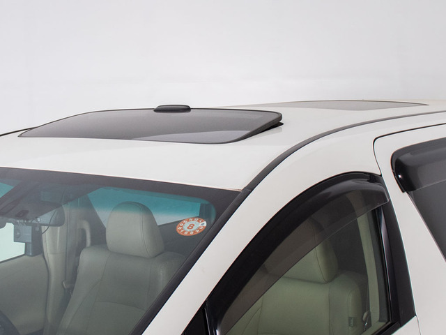 ★サンルーフ★&zwnj;人気装備のサンルーフ装着!開放的な空間をお楽しみいただけます!
