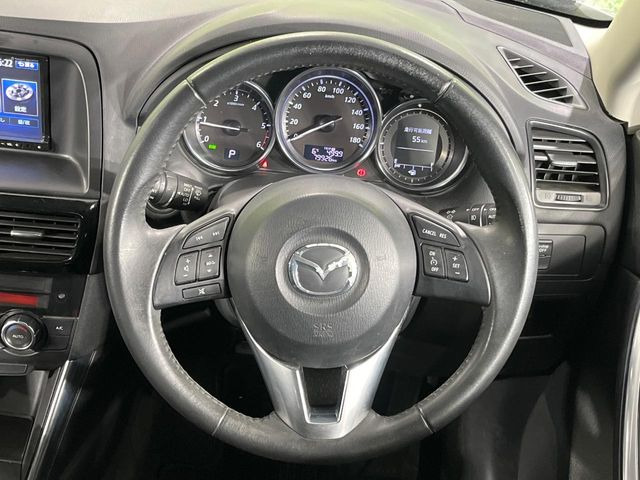 �y�����v�����X�e�A�����O�z�㎿�Ȋv���g�p���邱�ƂŁA��ɂ����������݂ƂĂ��^�]���₷���n���h���ł���