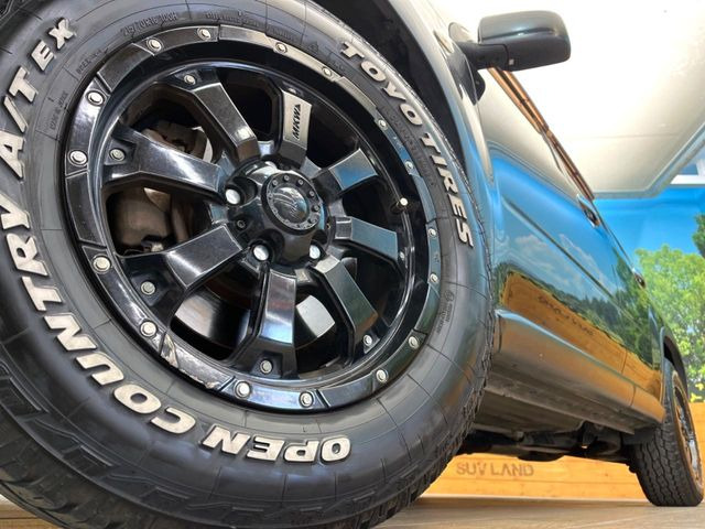 �y16�C���`�A���~�z�C�[���z�O�ςɃ}�b�`�����A���~�z�C�[���𑕒����Ă���܂��B�e��A���~�z�C�[����A�X�^�b�h���X�^�C�����戵�����Ă���܂��B���񂲑��k����������