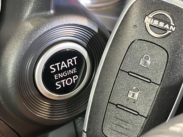 �y�C���e���W�F���g�L�[�z�J�o����|�P�b�g�ɓ��ꂽ�܂܂ł��h�A�̎{���E�������\�ȃX�}�[�g�L�[�𑕔��B�G���W���̃I���E�I�t�����J�M�����o���K�v����������Ƃ��Ă��֗��ł���