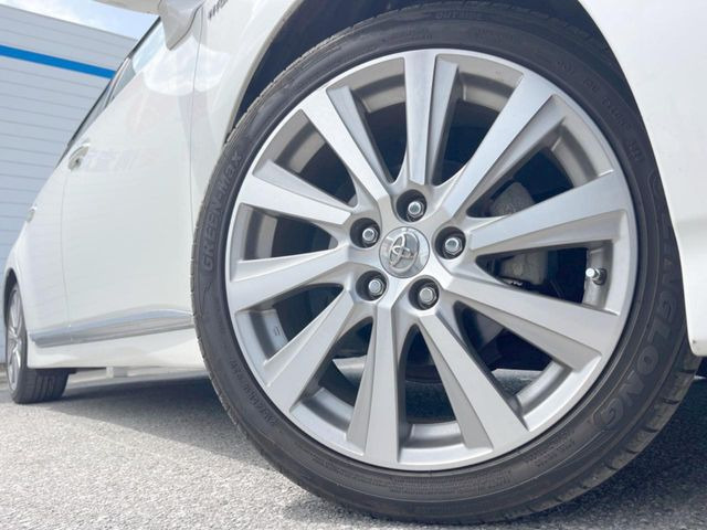 �y�����A���~�z�C�[���z�O�ςɃ}�b�`���������A���~�z�C�[���𑕒����Ă���܂��B�e��ЊO�A���~�z�C�[����A�X�^�b�h���X�^�C�����戵�����Ă���܂��B���񂲑��k����������