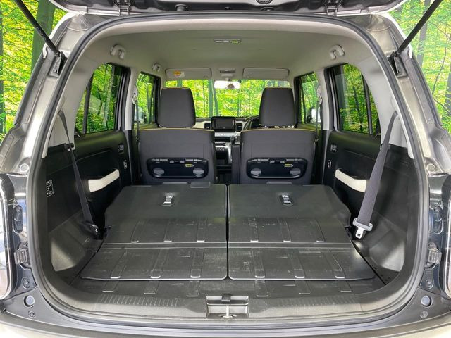 ���i�̂���������ʋ΁A���}���ɏ\���ȉ׎��X�y�[�X���m�ۂ��Ă���܂��B�Z�J���h�V�[�g��|���ƁA�傫�ȉו��̐ύڂ��\�ł���