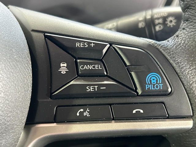 �y�v���p�C���b�g�z�������H�ł̒��������s���y��!!�a�؎��Ə��񑖍s�̃V�[���ŁA�A�N�Z���E�u���[�L�E�X�e�A�����O�������Ő��䂵�A�������^�]�̕��S���y�����Ă���܂���