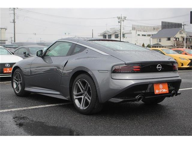 ���Ǝҗl�ւ̔̔��͂��f�肳���Ă��������܂��B �Ԍ������ԗ��̏ꍇ�́A�Ԍ����擾�������x�������z�ŕ\�����Ă���܂��B