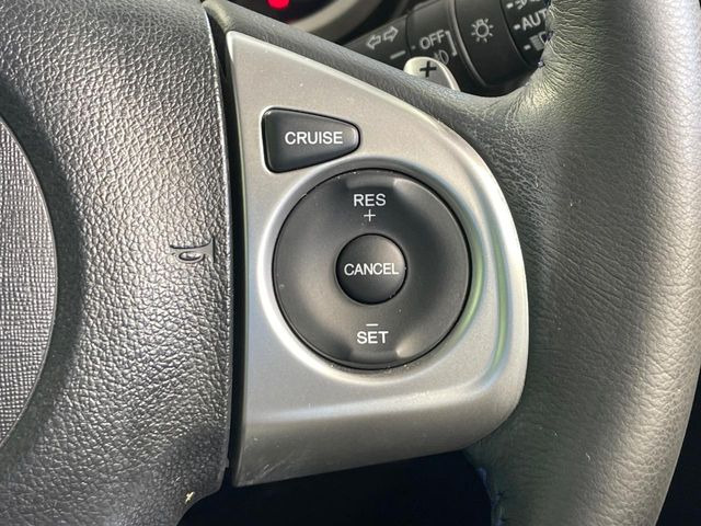 �y�N���[�Y�R���g���[���z�������H�����N���N���s�B�A�N�Z���𗣂��Ă���葬�x�ő��s���ł��A�������^�]���̕��S���y��!�����E�������ȒP�ȃX�C�b�`����Œ����ł��܂��B