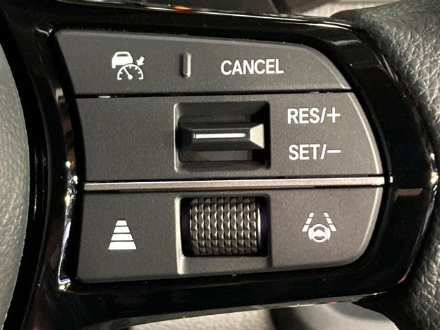 �y�A�_�v�e�B�u�N���[�Y�R���g���[���z�������H�ł̒��������s���y��!!�����ő��x��ۂN���[�Y�R���g���[�����A�Փˌy���V�X�e���ƘA�g���A�O���̎ԗ������m���ĎԊԂ�ۂ悤�ɑ��x���߂��Ă���܂�!!