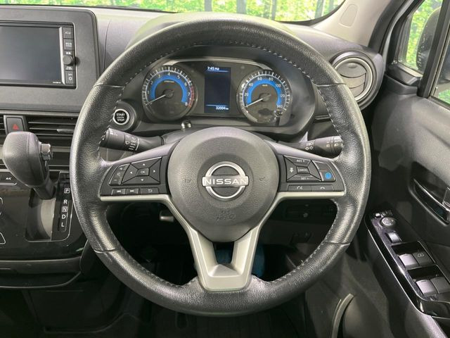 �y�����v�����X�e�A�����O�z�㎿�Ȋv���g�p���邱�ƂŁA��ɂ����������݂ƂĂ��^�]���₷���n���h���ł���