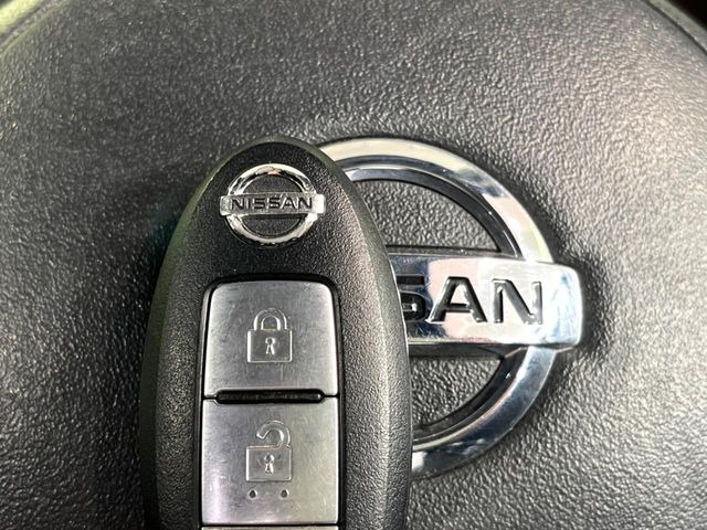 �y�C���e���W�F���g�L�[�z�J�o����|�P�b�g�ɓ��ꂽ�܂܂ł��h�A�̎{���E�������\�ȃX�}�[�g�L�[�𑕔��B�G���W���̃I���E�I�t�����J�M�����o���K�v����������Ƃ��Ă��֗��ł���