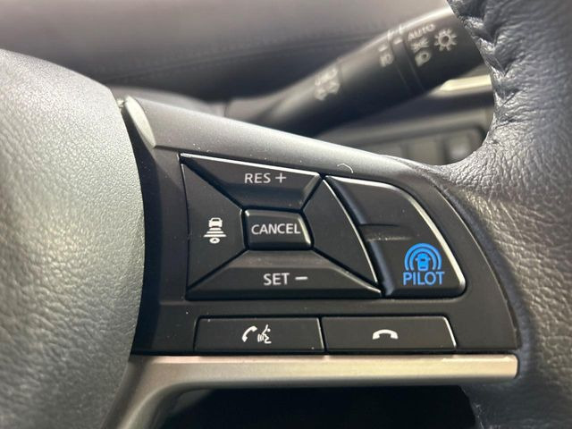 �y�v���p�C���b�g�z�������H�ł̒��������s���y��!!�a�؎��Ə��񑖍s�̃V�[���ŁA�A�N�Z���E�u���[�L�E�X�e�A�����O�������Ő��䂵�A�������^�]�̕��S���y�����Ă���܂���