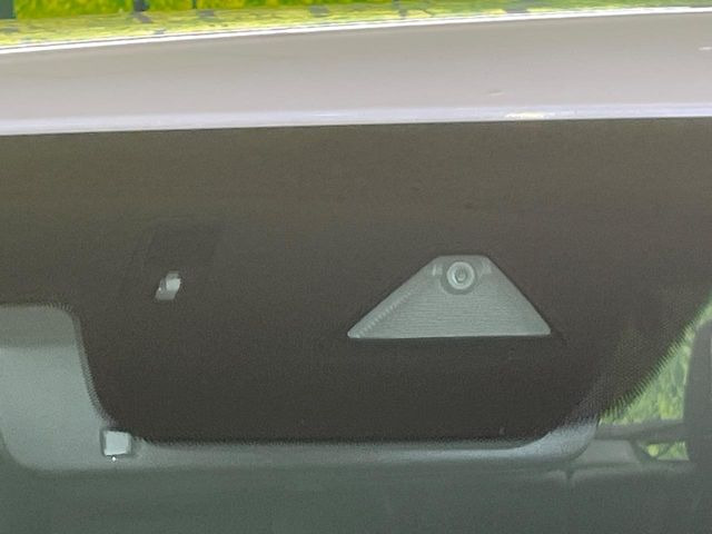 �y�X�}�[�g�V�e�B�u���[�L�T�|�[�g�z�ᑬ���s���ɑO���̎ԗ�����F�����A�Փ˂������Ȏ��͌x��ƃu���[�L�ŏՓˉ���Ɣ�Q�y�����A�V�X�g�B�����S�Ƀh���C�u�����y���݂��������܂��B