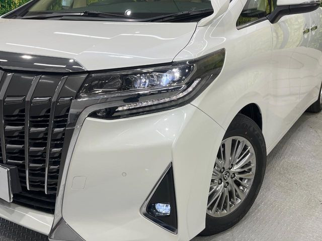 �yLED�w�b�h���C�g�z���V����ԑ��s�����ǍD�Ȏ��E���m�ۂ����S���ĉ^�]�ł��鍂�P�xLED�w�b�h���C�g�𑕔�!�_�����x�������A����d�͂��}�����Ă��܂��B