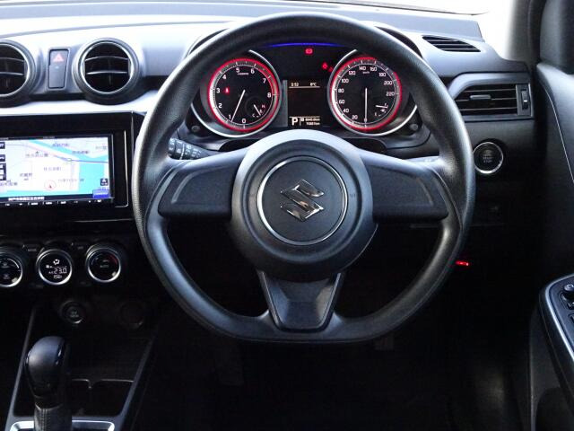 �O�������@��AIS�̌��i�������p�X�����C��������q�݂̂�̔����Ă��܂��B