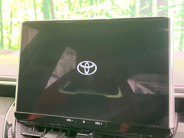 �y10.5�C���` �f�B�X�v���C�I�[�f�B�I�z���ʂ̃f�B�X�v���C��AppleCarPlay��AndroidAuto�����p�\�B�傫�ȉ�ʂŃX�}�z�i�r�A�v���������p���������܂���