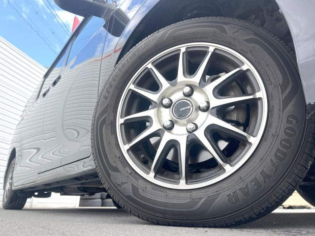 �y15�C���`�A���~�z�C�[���z�O�ςɃ}�b�`�����A���~�z�C�[���𑕒����Ă���܂��B�e��A���~�z�C�[����A�X�^�b�h���X�^�C�����戵�����Ă���܂��B���񂲑��k������