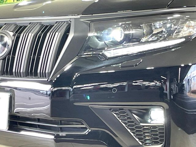 �yLED�w�b�h���C�g�z���V����ԑ��s�����ǍD�Ȏ��E���m�ۂ����S���ĉ^�]�ł��鍂�P�xLED�w�b�h���C�g�𑕔�!�_�����x�������A����d�͂��}�����Ă��܂��B