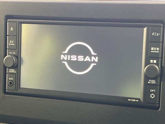 �y���[�J�[�����i�r�z�C���e���A�ɗn�����ރX�^�C���b�V���ȁu��p�݌v�v���[�J�[�i�r�𑕔��􎋔F���⑀�쐫�ȂǊ�{���\�ɂ��D��A���㎿�ȃJ�[���C�t�����y���݂��������܂��B