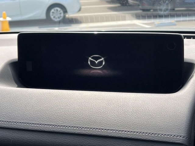 �y�����i�r�z�l�C�̏����i�r�𑕔����Ă���܂��B�i�r�̎g���₷���͂������A�I�[�f�B�I�@�\���[��!�L�����v�◷�s�͂������A�ʋ΂┃�����ȂǕ��i�̃h���C�u���y�����Ȃ�͂���