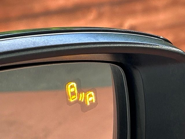 �y�u���C���h�X�|�b�g���j�^�����O�z���s���A�h�A�~���[�̎��p�ɂȂ�₷���ӏ��Ɍ㑱�Ԃ��ڋ߂���ƃT�C�h�~���[�t�߂Ɍx����\���A�h���C�o�[�ɒ��ӊ��N�����Ă���܂��B