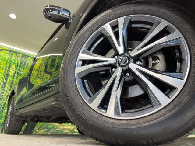 �y����18�C���`�A���~�z�C�[���z�O�ςɃ}�b�`���������A���~�z�C�[���𑕒����Ă���܂��B�e��ЊO�A���~�z�C�[����A�X�^�b�h���X�^�C�����戵�����Ă���܂��B���񂲑��k����������