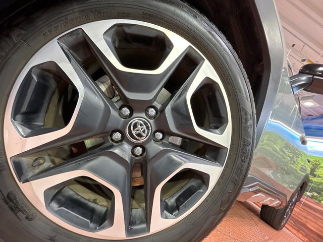 �y����19�C���`�A���~�z�C�[���z�O�ςɃ}�b�`���������A���~�z�C�[���𑕒����Ă���܂��B�e��ЊO�A���~�z�C�[����A�X�^�b�h���X�^�C�����戵�����Ă���܂��B���񂲑��k����������