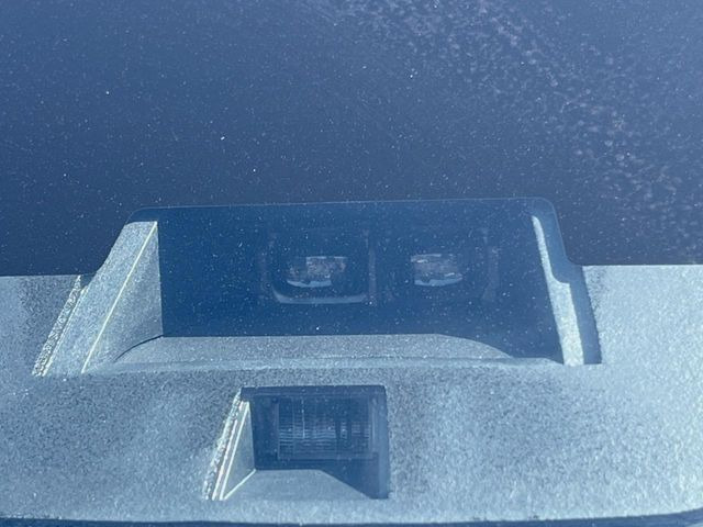 �y�X�Y�L �Z�[�t�e�B�T�|�[�g�z���s���ɑO���̎ԗ�����F�����A�Փ˂������Ȏ��͌x��ƃu���[�L�ŏՓˉ���Ɣ�Q�y�����A�V�X�g�B�����S�Ƀh���C�u�����y���݂��������܂��B