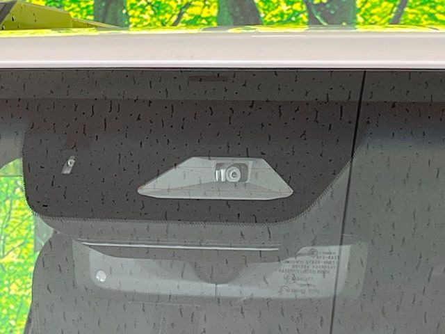 �y�g���^�Z�[�t�e�B�Z���X�z���s���ɑO���̎ԗ�����F�����A�Փ˂������Ȏ��͌x��ƃu���[�L�ŏՓˉ���Ɣ�Q�y�����A�V�X�g�B�����S�Ƀh���C�u�����y���݂��������܂��B