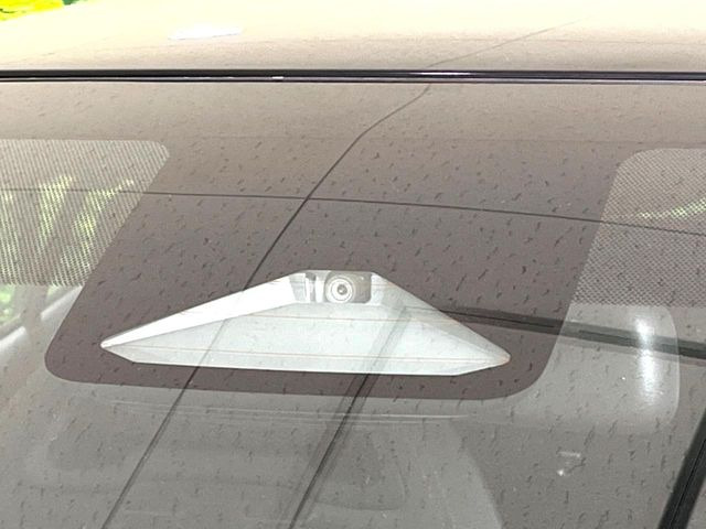 �y�g���^�Z�[�t�e�B�Z���X�z���s���ɑO���̎ԗ�����F�����A�Փ˂������Ȏ��͌x��ƃu���[�L�ŏՓˉ���Ɣ�Q�y�����A�V�X�g�B�����S�Ƀh���C�u�����y���݂��������܂��B