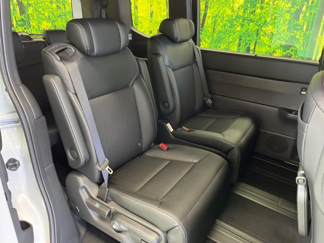 ���i���ȃI���W�i���t���A�}�b�g���I�v�V�����ɂĂ��p�ӂ��Ă���܂��B���D���ȃf�U�C����J���[�����Ԃɍ��킹�đI��ł����������Ƃ��ł��܂���