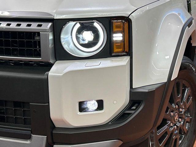 �yLED�w�b�h���C�g�z���V����ԑ��s�����ǍD�Ȏ��E���m�ۂ����S���ĉ^�]�ł��鍂�P�xLED�w�b�h���C�g�𑕔�!�_�����x�������A����d�͂��}�����Ă��܂��B