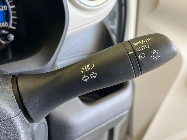 �y�I�[�g���C�g�z����̖��邳�ɉ����Ď����Ńw�b�h���C�g�̓_���E�������ł���@�\�ł�!���C�g�̕t���Y��E�����Y��Ȃǂ������Ȃ�A�J�̓���[���̑��s�����S!�g���l���ʉߎ����֗��ł��ˁ�