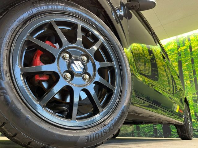 �y����14�C���`�A���~�z�C�[���z�O�ςɃ}�b�`���������A���~�z�C�[���𑕒����Ă���܂��B�e��ЊO�A���~�z�C�[����A�X�^�b�h���X�^�C�����戵�����Ă���܂��B���񂲑��k����������