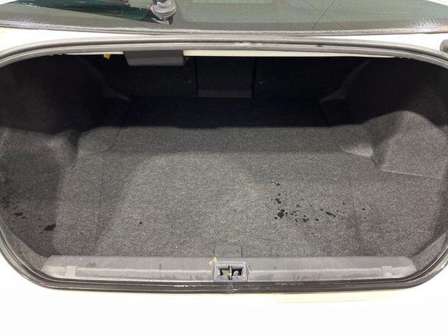 ���i�̂���������ʋ΁A���}���ɏ\���ȉ׎��X�y�[�X���m�ۂ��Ă���܂��B