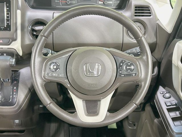 �y�����v�����X�e�A�����O�z�㎿�Ȋv���g�p���邱�ƂŁA��ɂ����������݂ƂĂ��^�]���₷���n���h���ł���