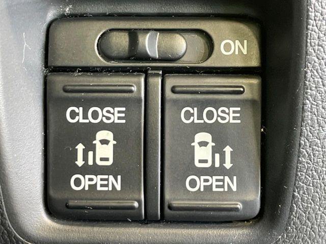 �y�����p���[�X���C�h�h�A�z�X�}�[�g�L�[��^�]�Ȃ̃X�C�b�`�Ō�ȗ����X���C�h�h�A�̊J���\���d��������͂����ăh�A���J����K�v�������A�����Ȃ��q�l�ł��ȒP�ɊJ���߂ł����K�ł���